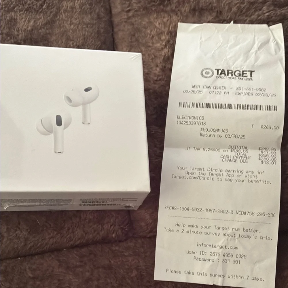 Apple AirPods Pro - Sleek White